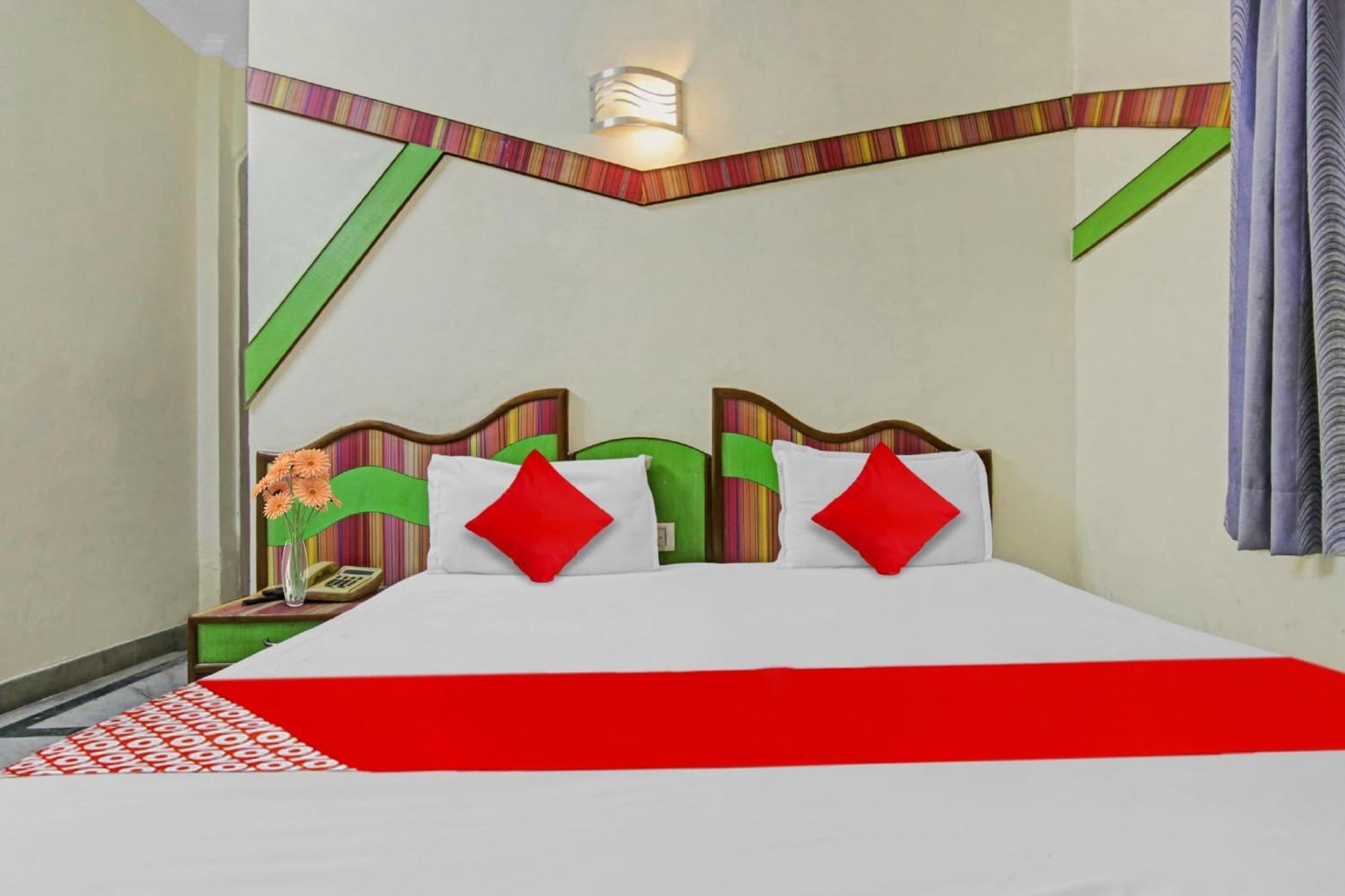 Hotel O Rak International New Delhi Extérieur photo