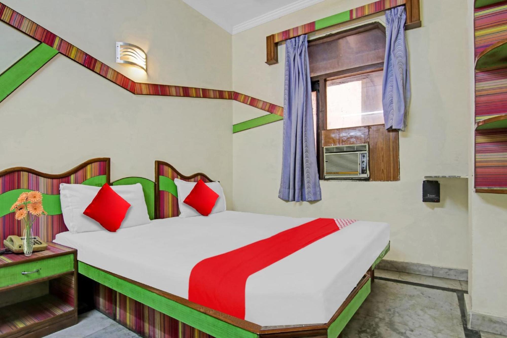 Hotel O Rak International New Delhi Extérieur photo