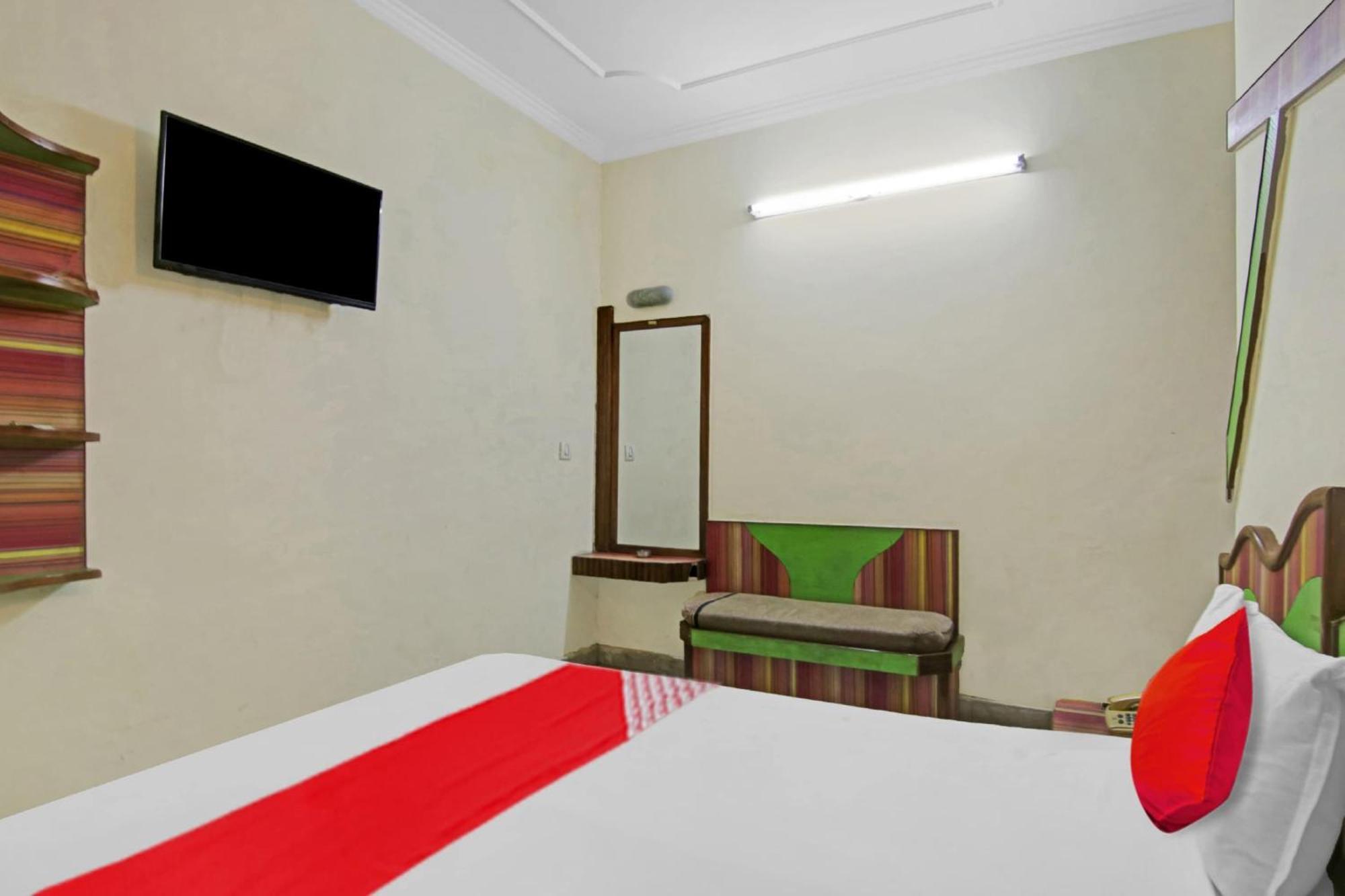 Hotel O Rak International New Delhi Extérieur photo