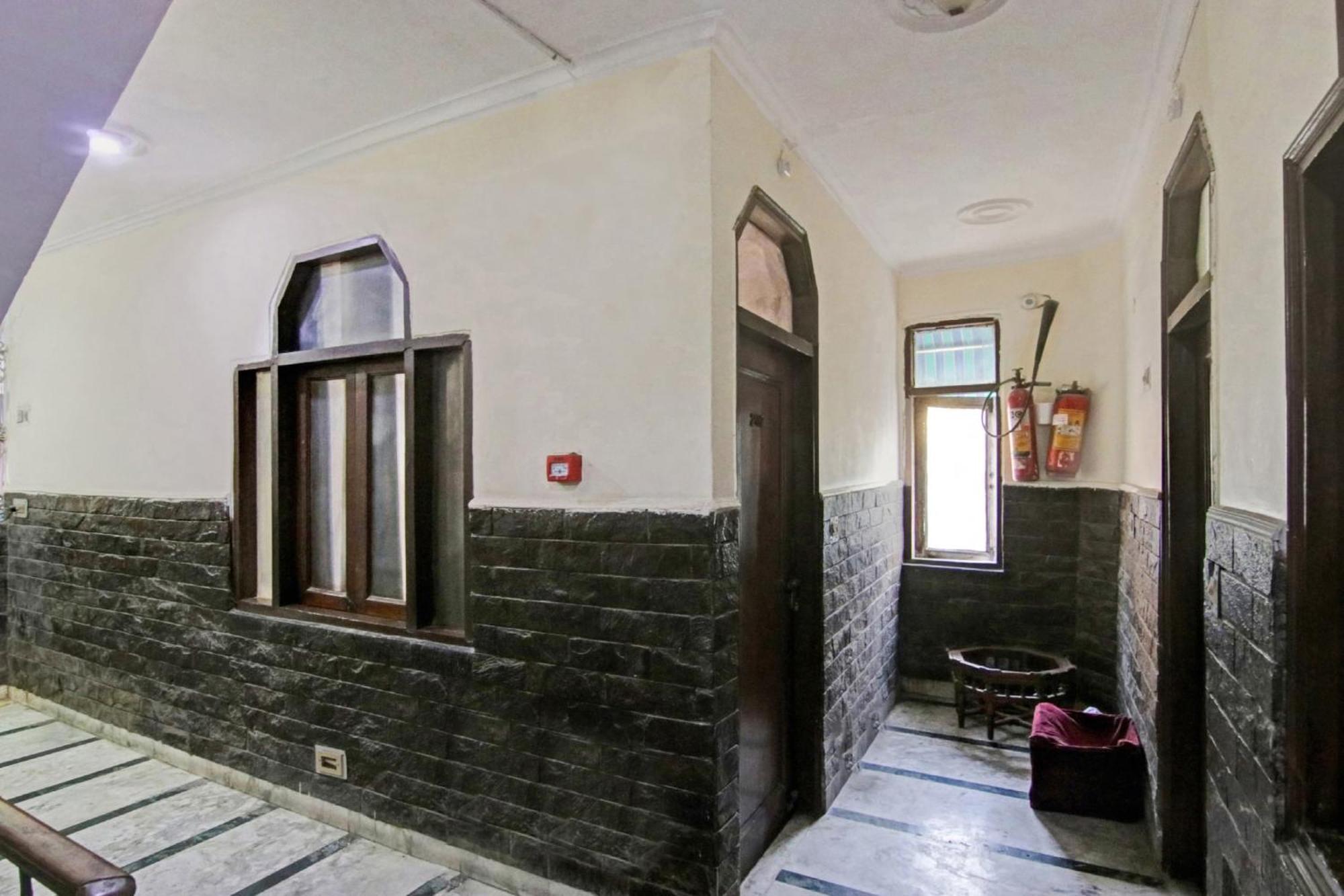Hotel O Rak International New Delhi Extérieur photo