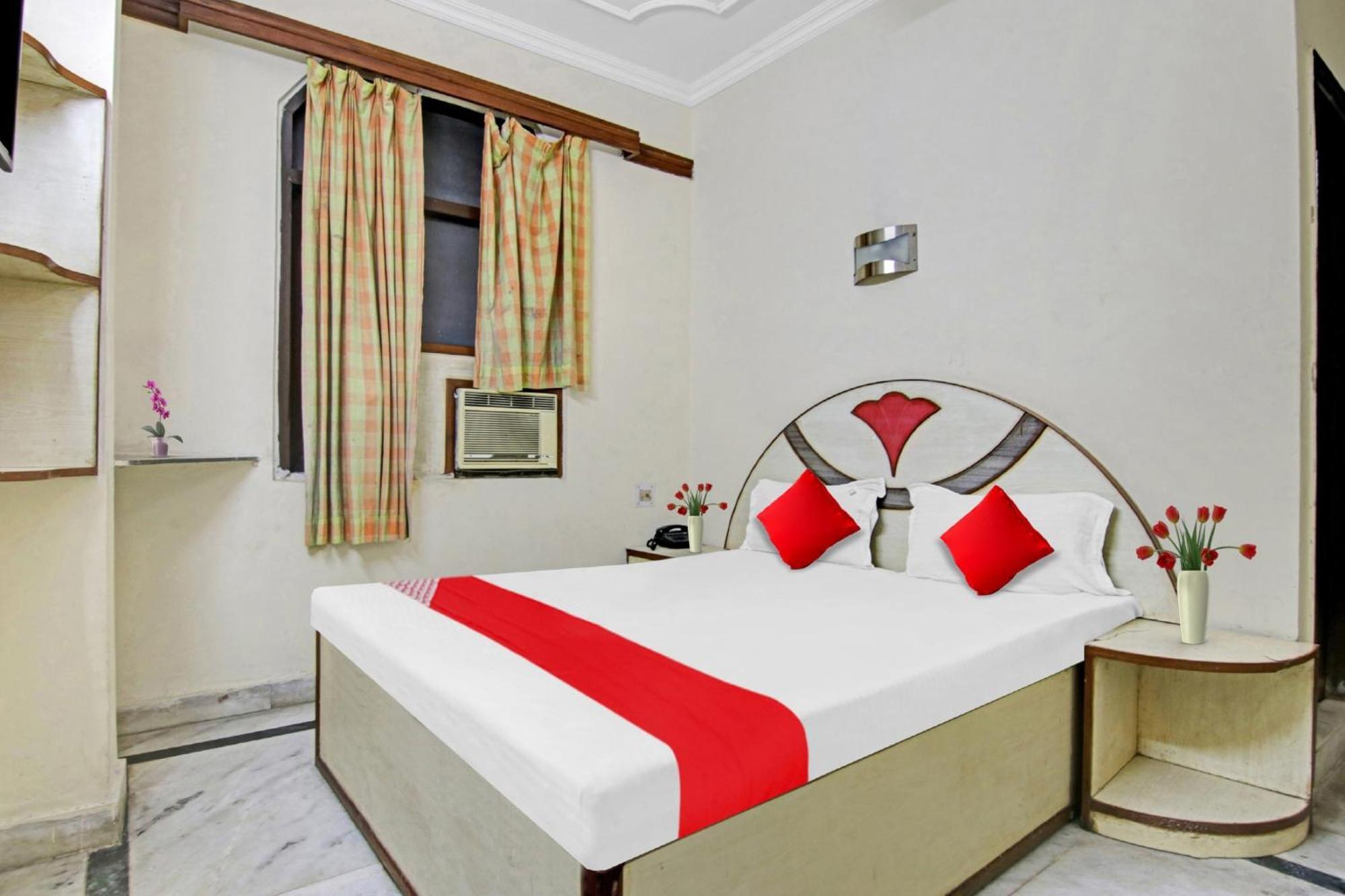 Hotel O Rak International New Delhi Extérieur photo